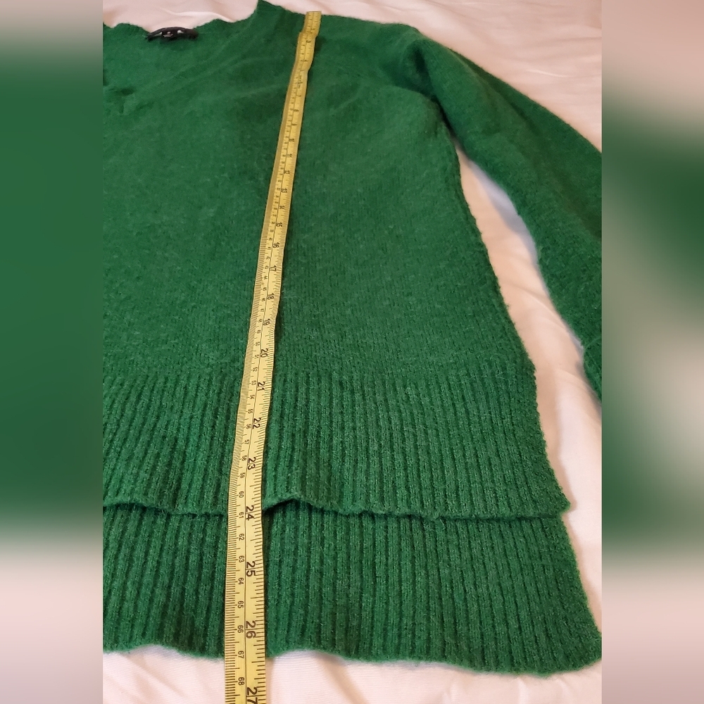 J.CREW Green V-Neck Women's Sweater - Picture 6 of 9